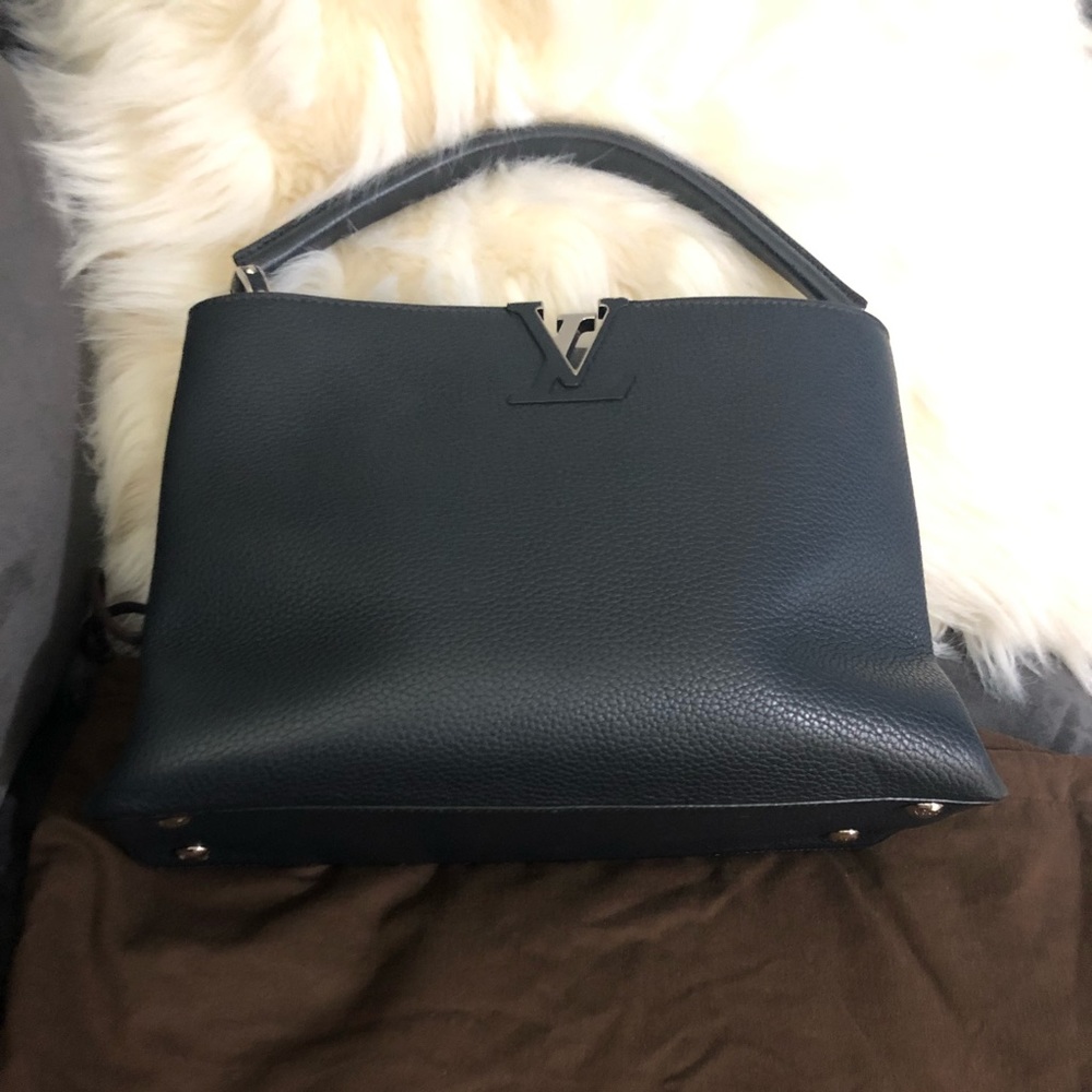 Louis Vuitton capucine MM
